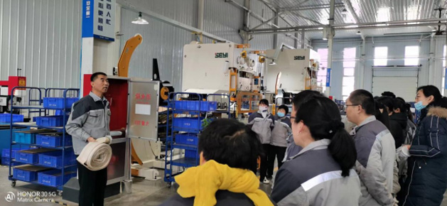 濟(jì)南銳拓科技有限公司全體員工進(jìn)行消防應(yīng)急預(yù)案演練 濟(jì)南銳拓科技有限公司全體員工進(jìn)行消防應(yīng)急預(yù)案演練